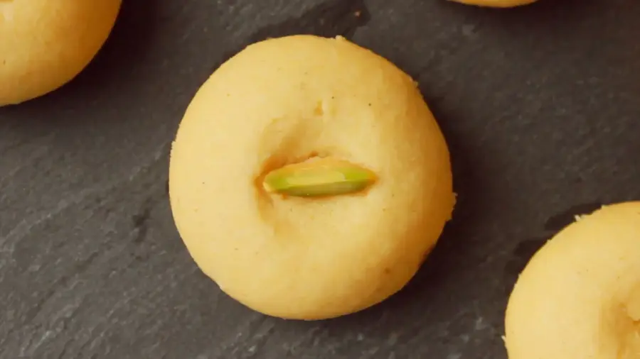 Nankhatai Biscuits on a serving plate