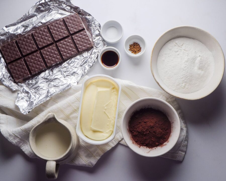 Frosting ingredients: chocolate, butter, cocoa, sugar, milk, vanilla.